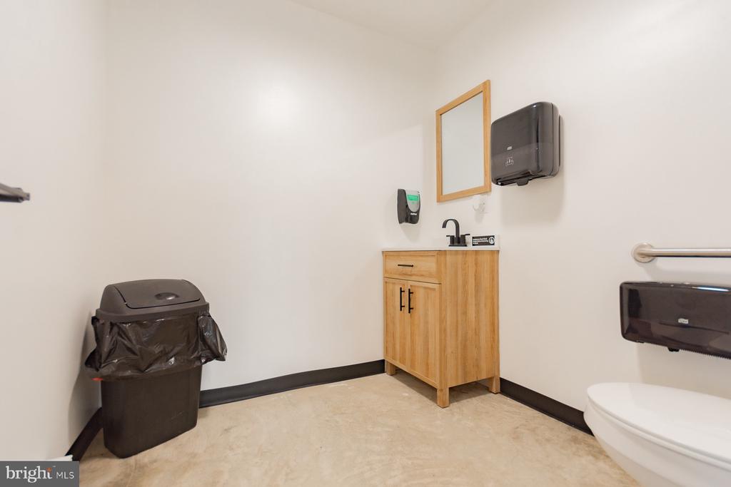 2249 - 2287 - 2297 HENSHAW ROAD
