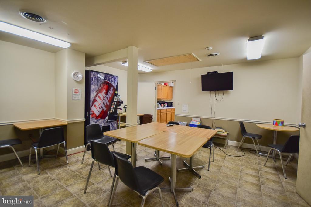 2249 - 2287 - 2297 HENSHAW ROAD