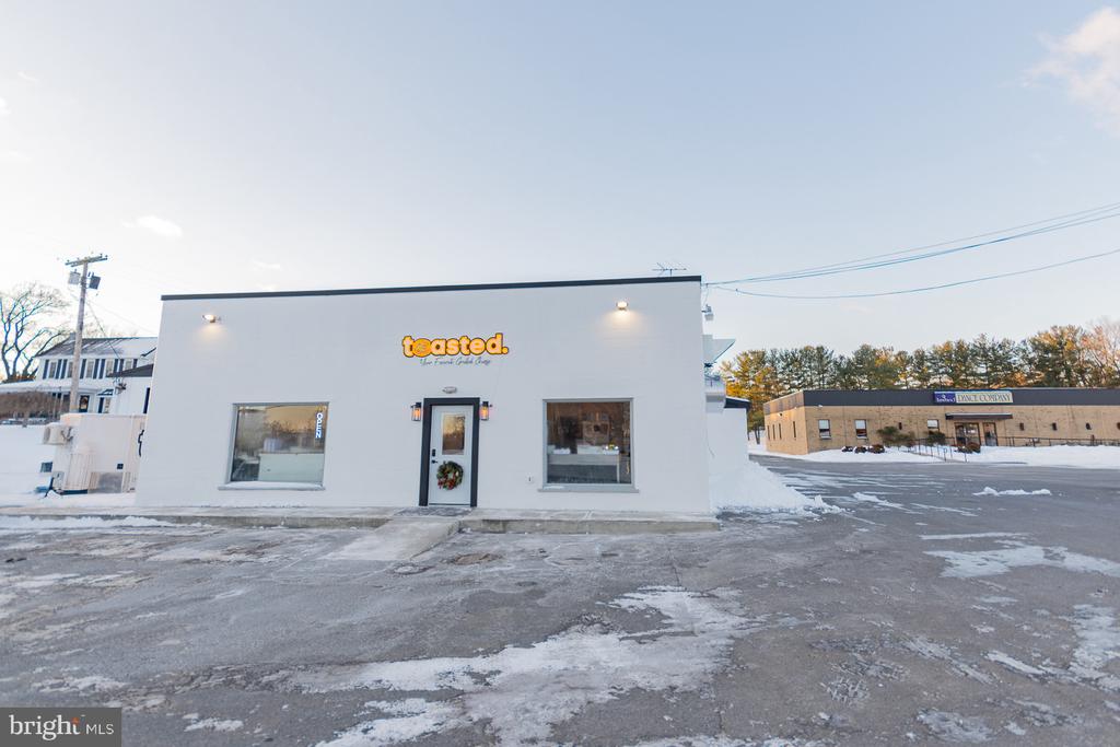 2249 - 2287 - 2297 HENSHAW ROAD