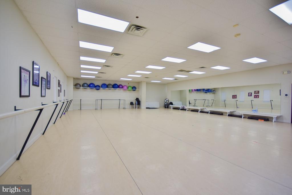 2249 - 2287 - 2297 HENSHAW ROAD