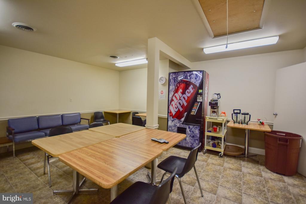 2249 - 2287 - 2297 HENSHAW ROAD
