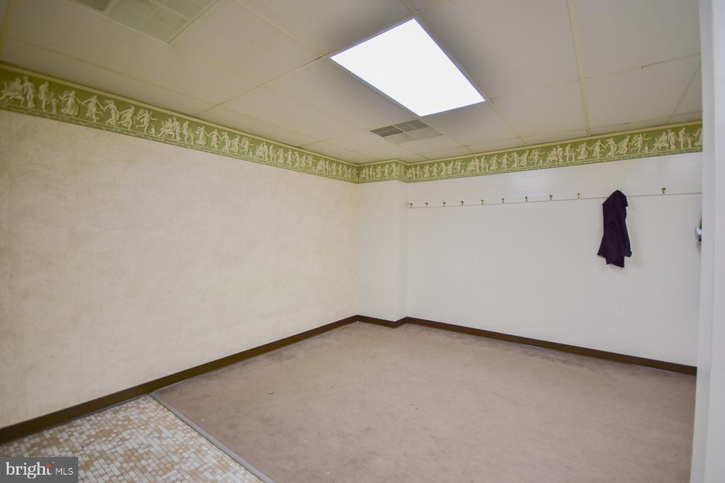 2249 - 2287 - 2297 HENSHAW ROAD