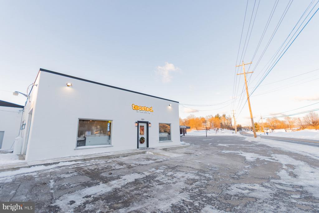 2249 - 2287 - 2297 HENSHAW ROAD
