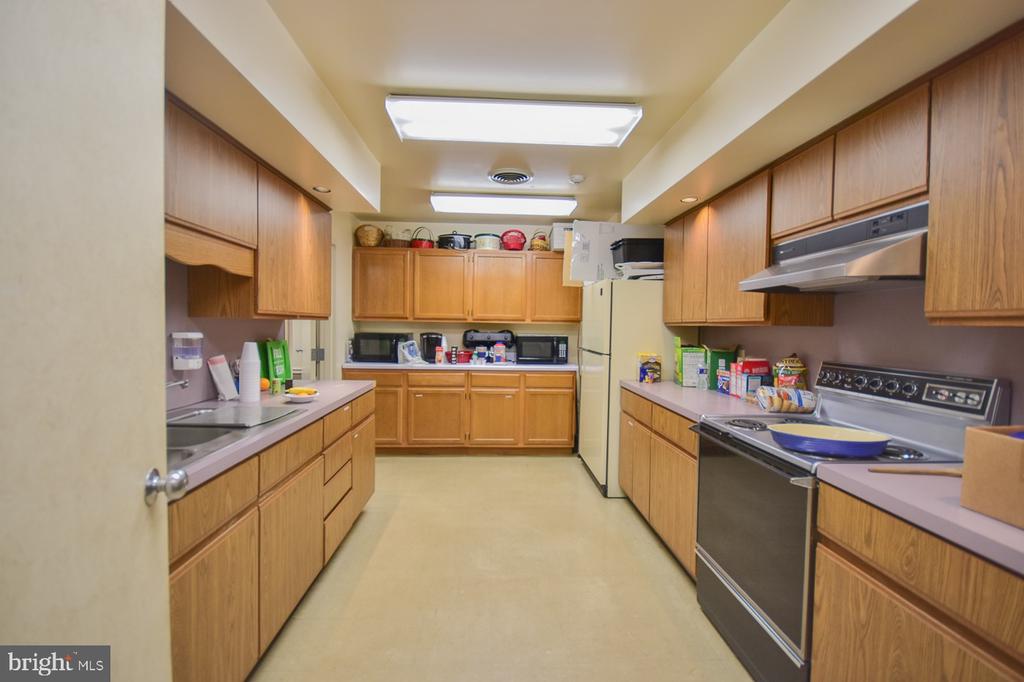2249 - 2287 - 2297 HENSHAW ROAD