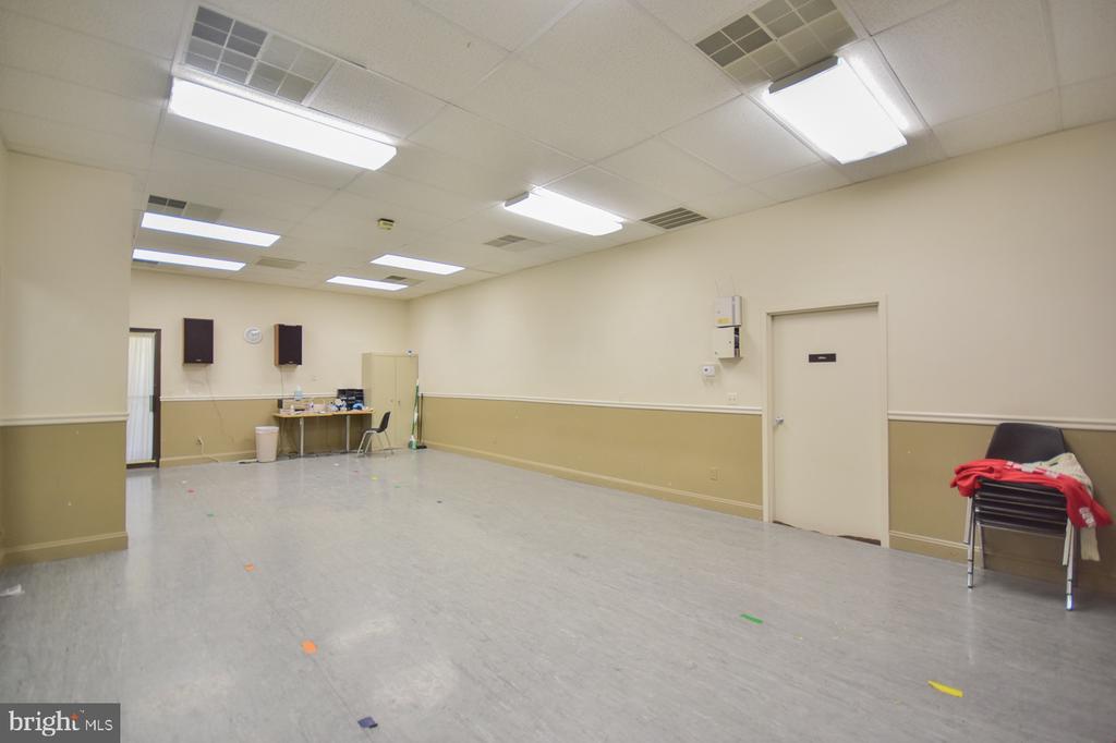 2249 - 2287 - 2297 HENSHAW ROAD