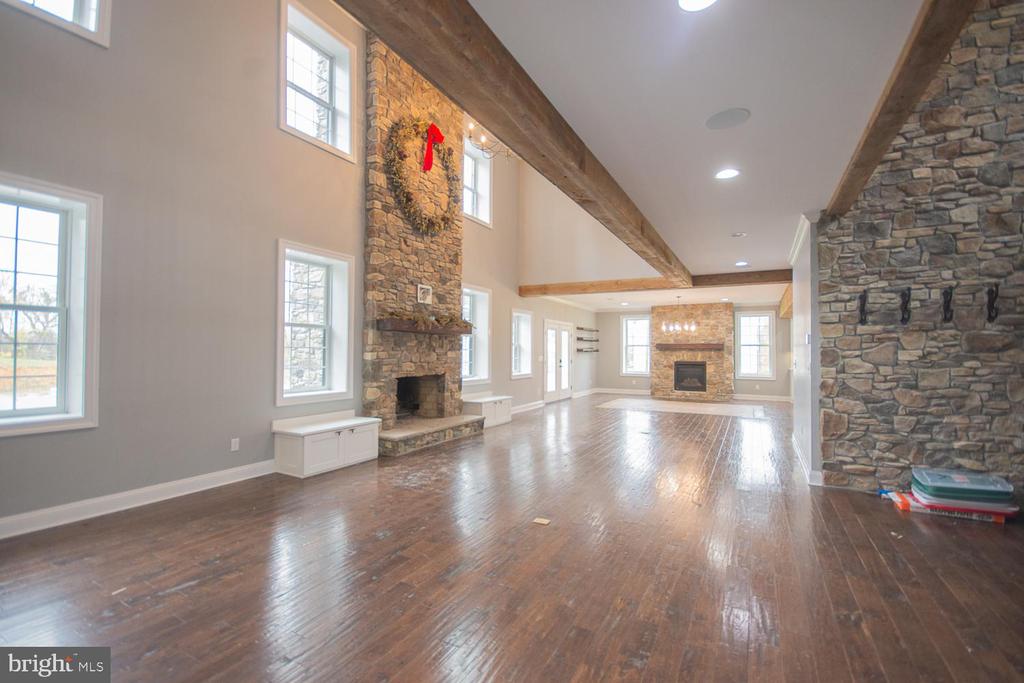 1643 VINEYARD ROAD