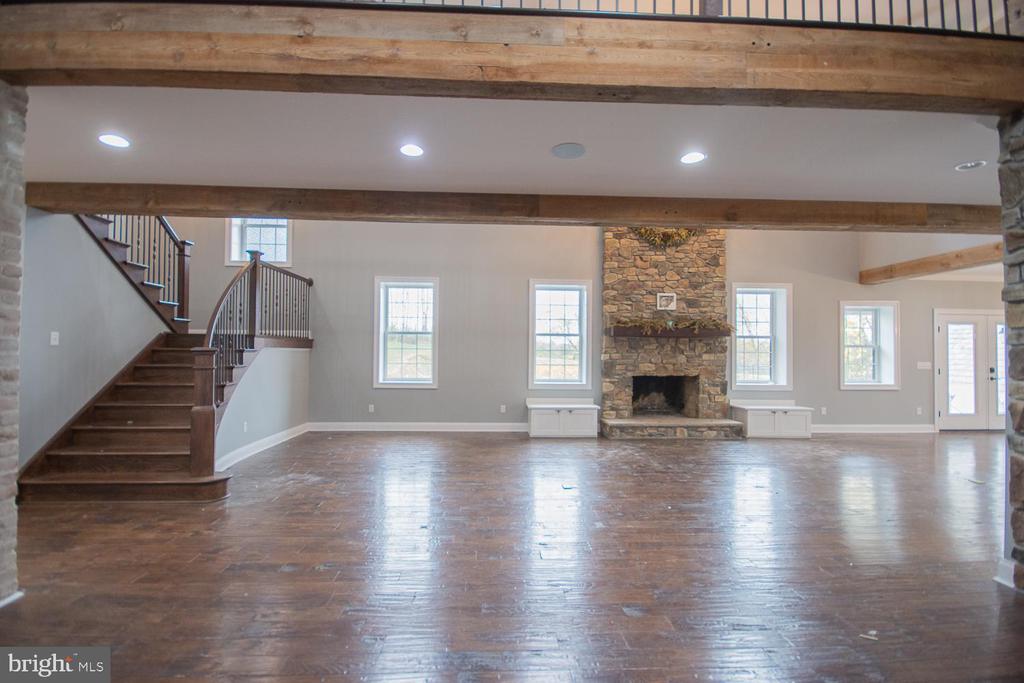 1643 VINEYARD ROAD