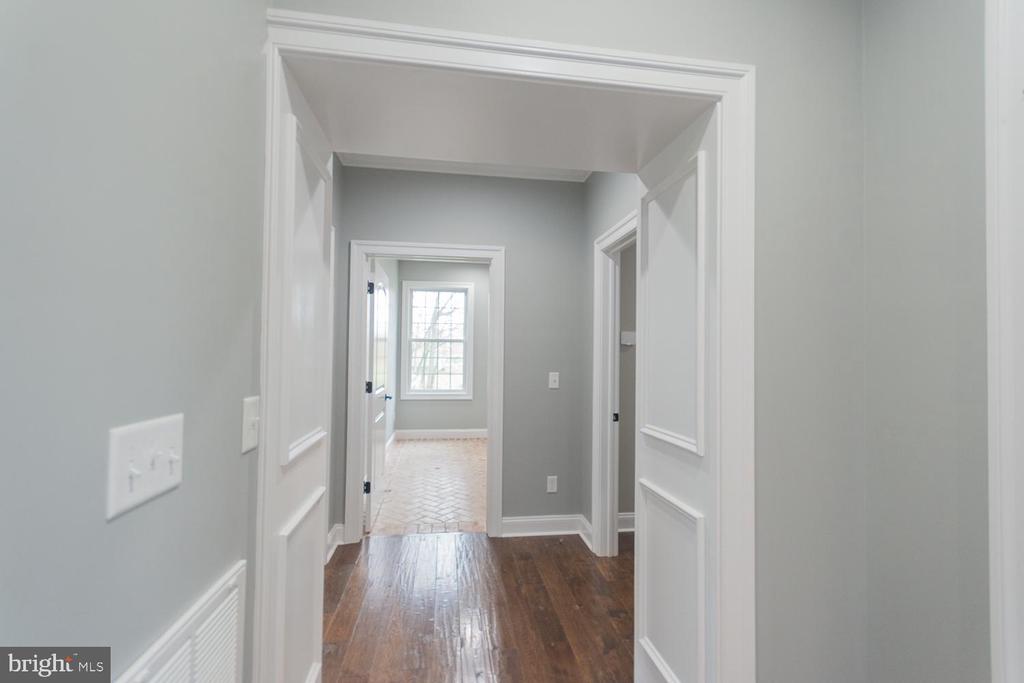 1643 VINEYARD ROAD