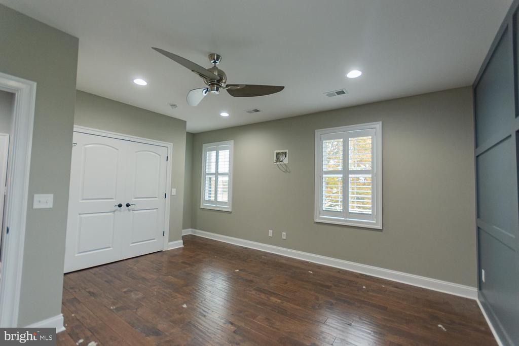 1643 VINEYARD ROAD