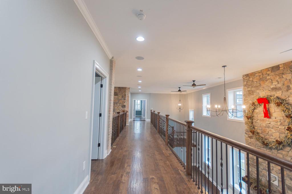 1643 VINEYARD ROAD