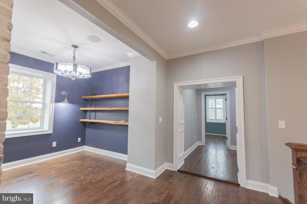 1643 VINEYARD ROAD