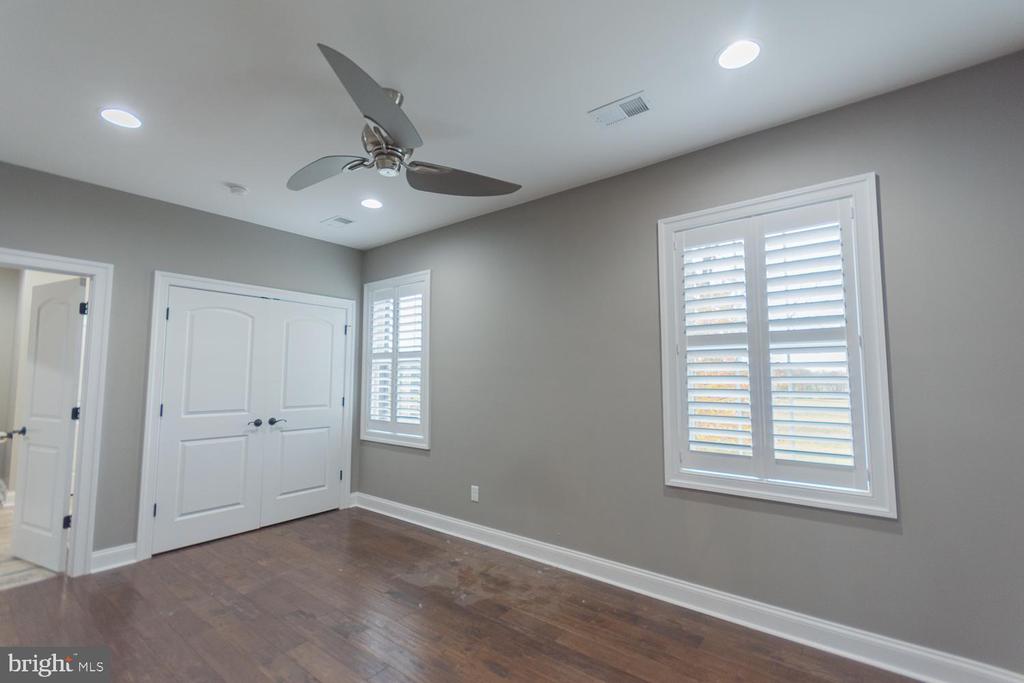 1643 VINEYARD ROAD