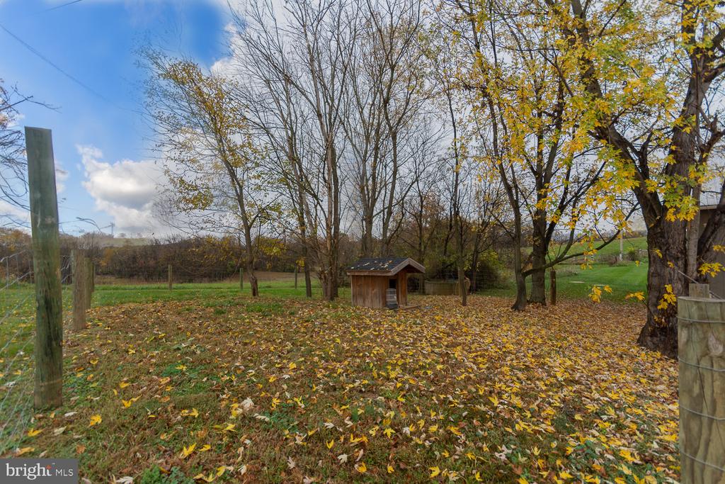 1643 VINEYARD ROAD