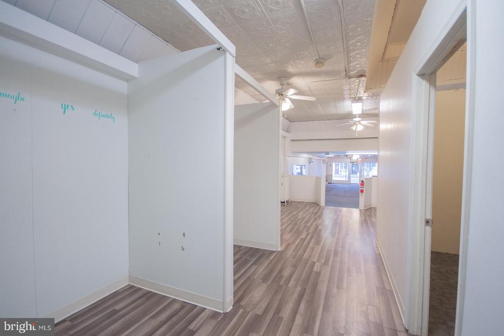 145 N QUEEN STREET