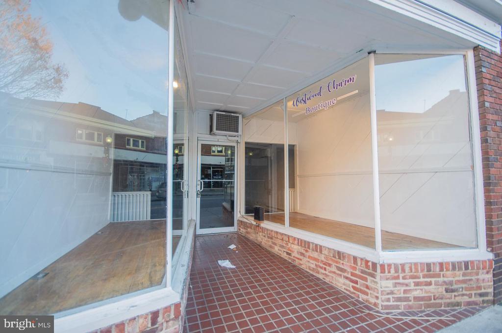 145 N QUEEN STREET