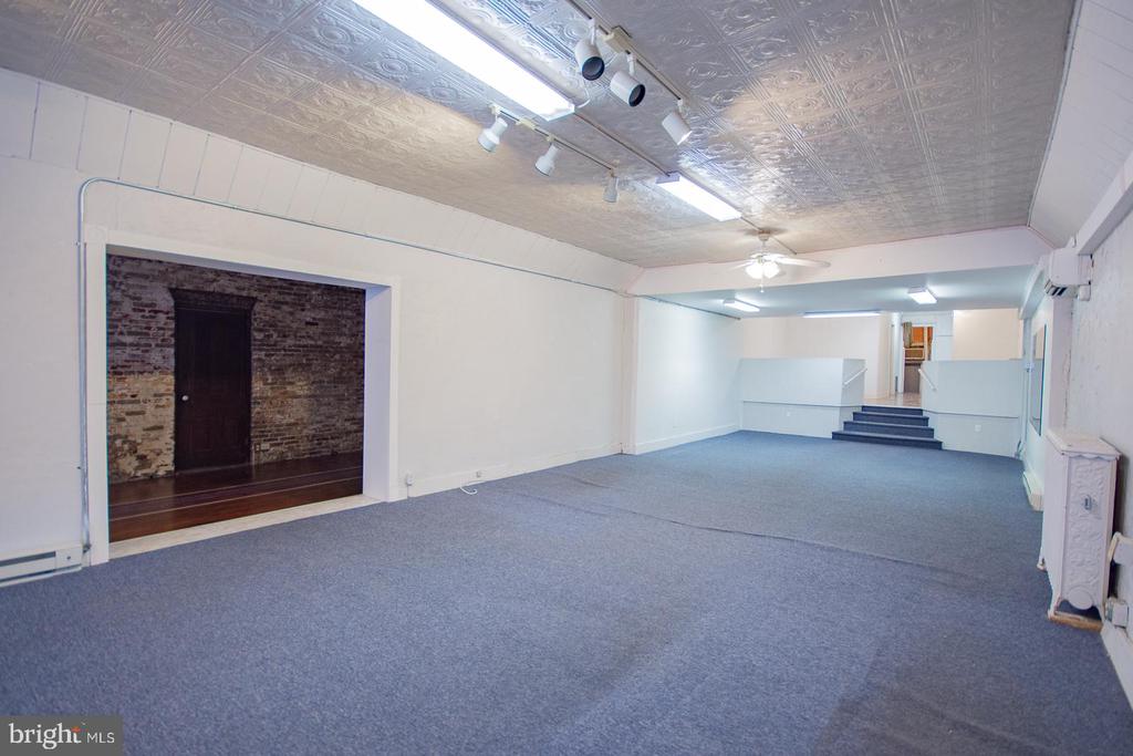 145 N QUEEN STREET