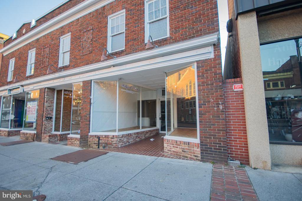 145 N QUEEN STREET