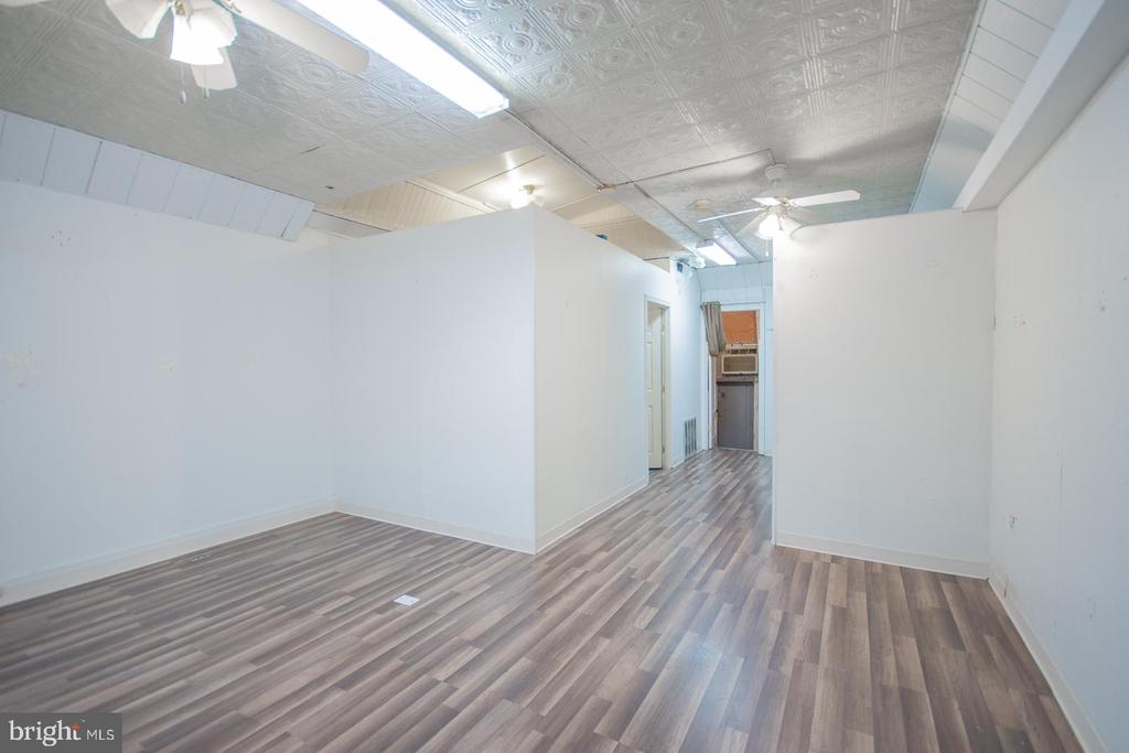 145 N QUEEN STREET