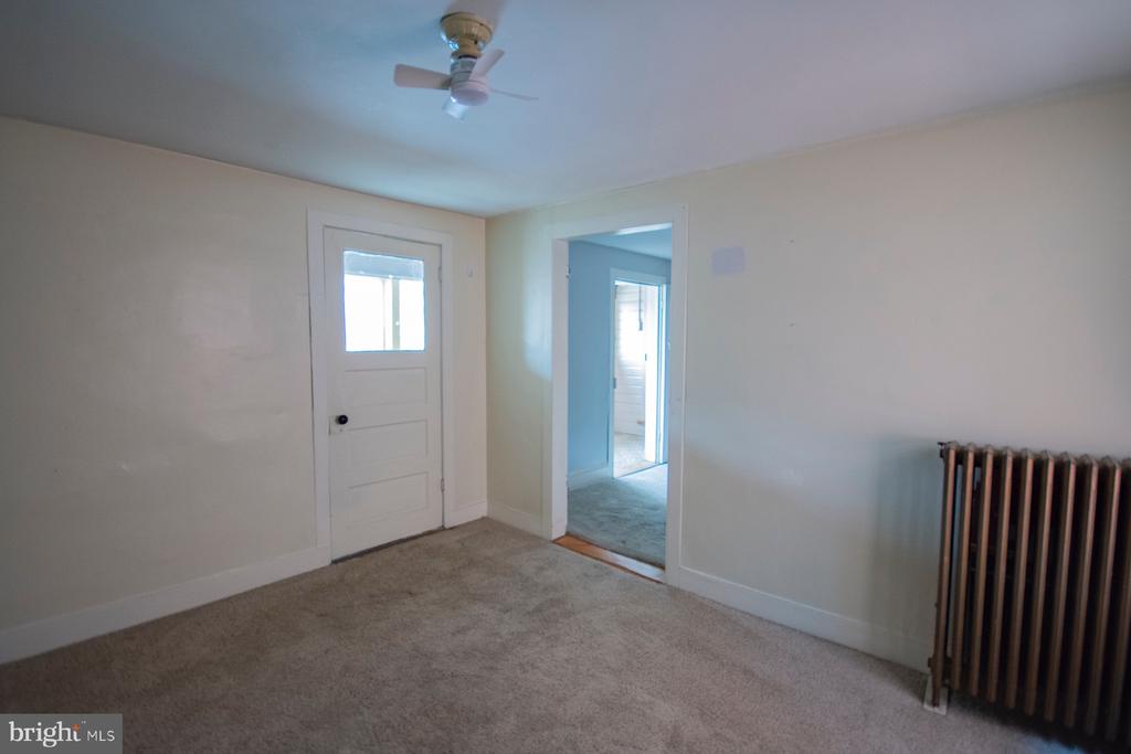 122 W MARTIN STREET