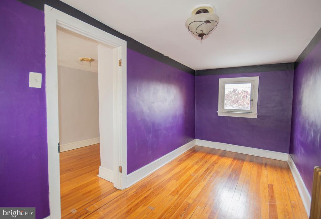 122 W MARTIN STREET
