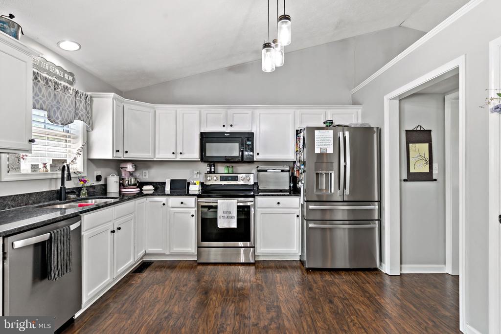 990 KILMER COURT