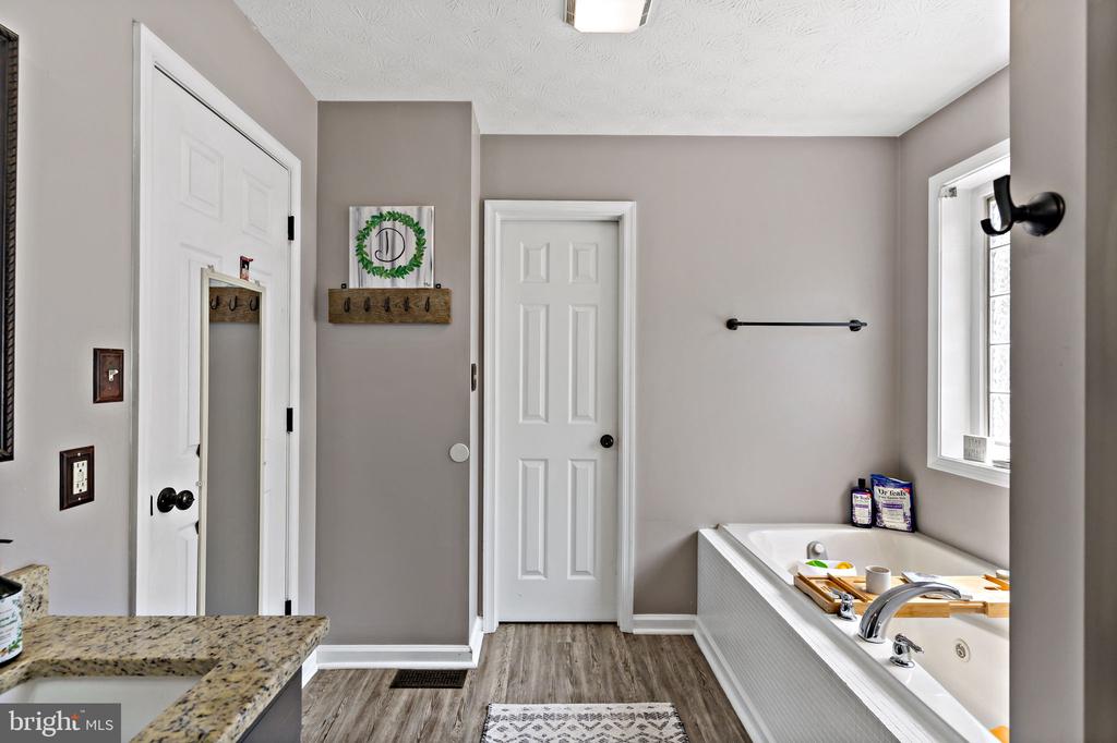 990 KILMER COURT