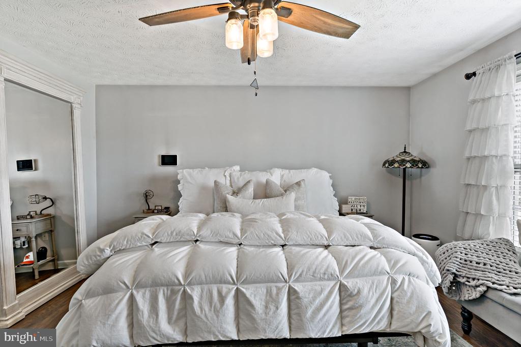 990 KILMER COURT
