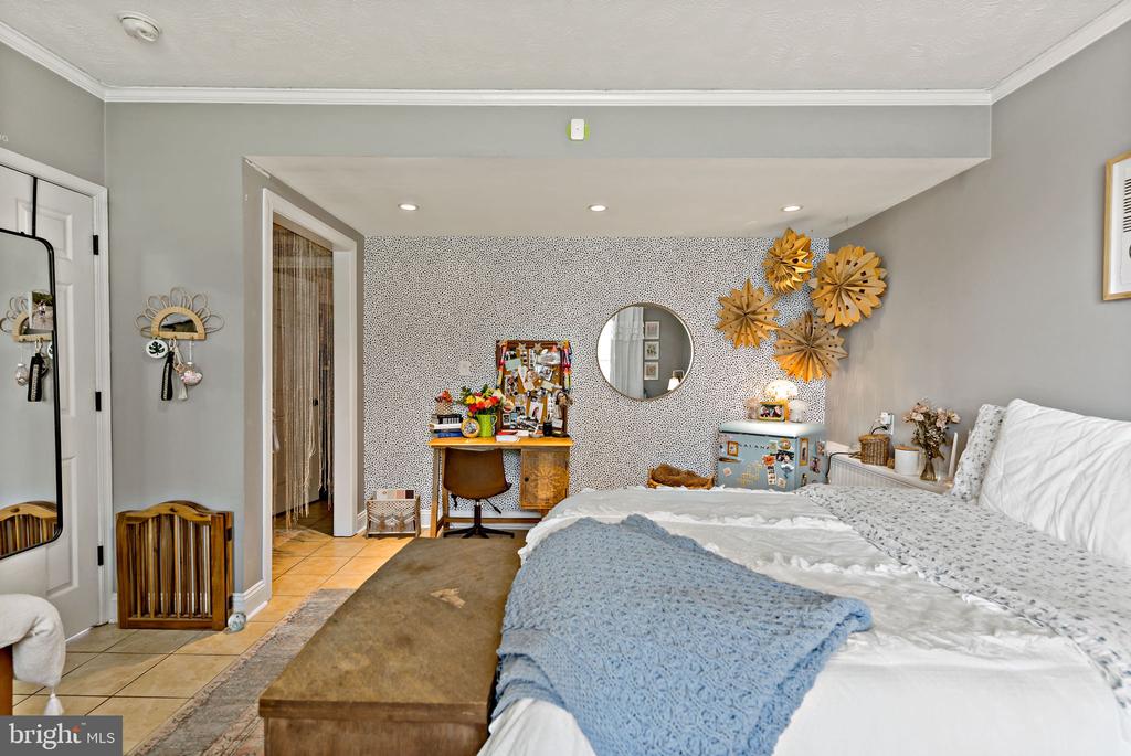 990 KILMER COURT