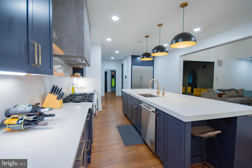 256 SWIFT RIVER WAY
