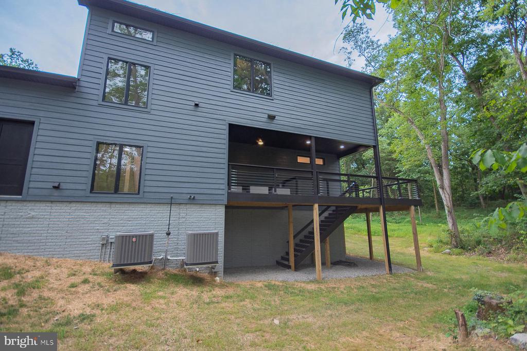 256 SWIFT RIVER WAY