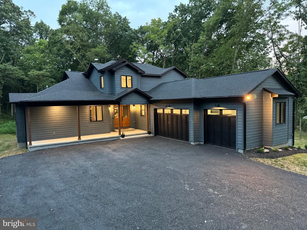 256 SWIFT RIVER WAY