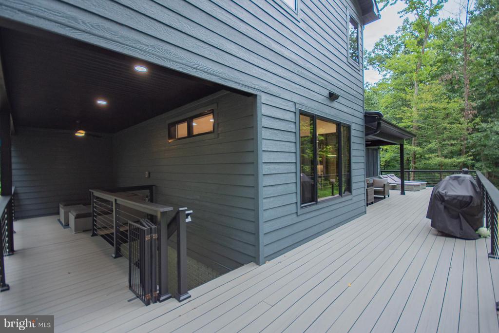 256 SWIFT RIVER WAY