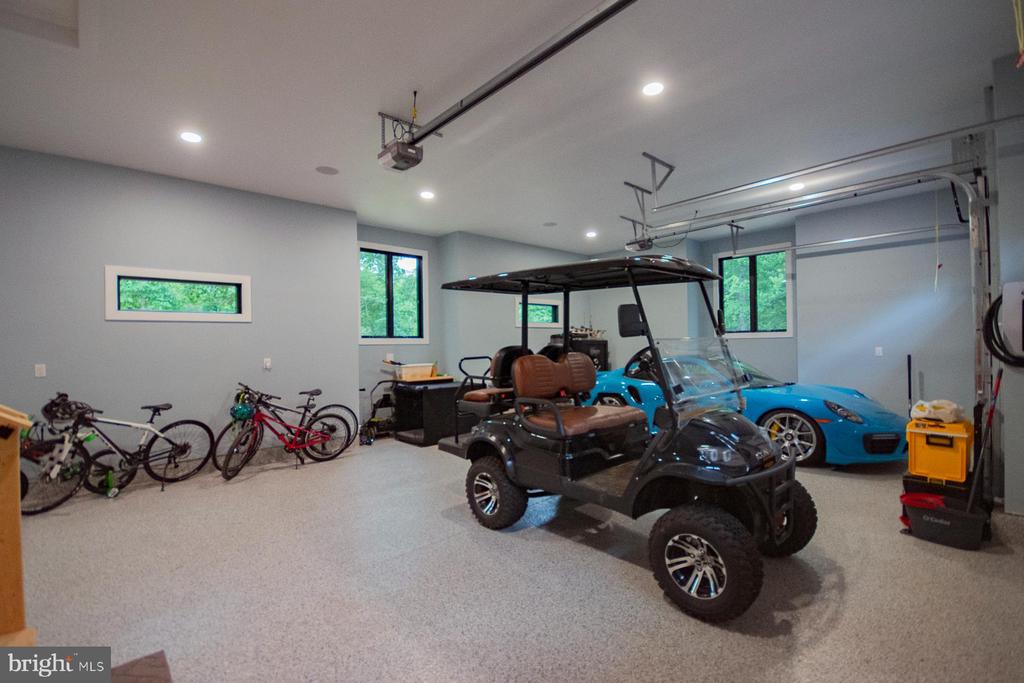256 SWIFT RIVER WAY