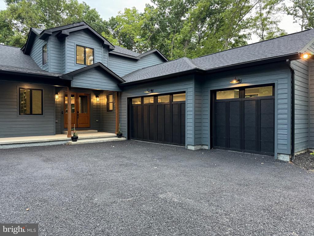 256 SWIFT RIVER WAY