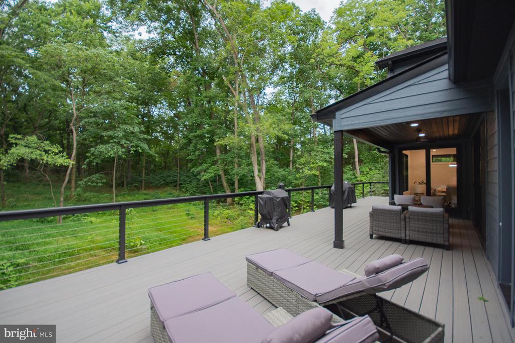 256 SWIFT RIVER WAY
