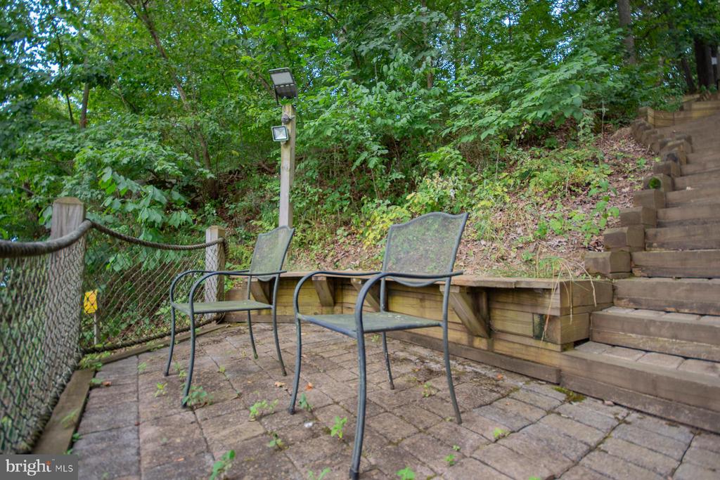 256 SWIFT RIVER WAY