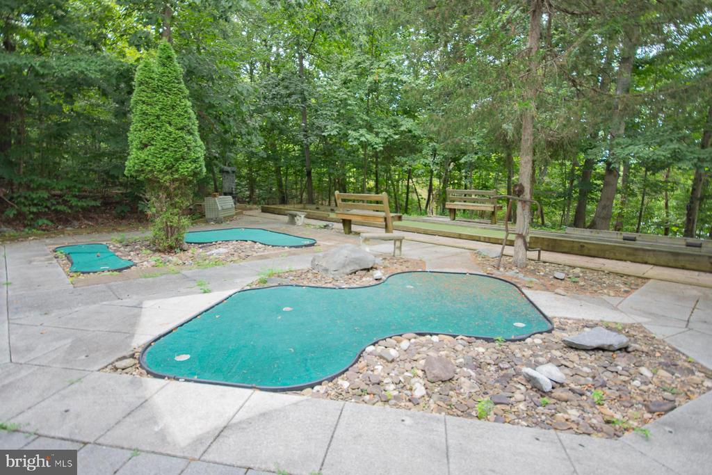 256 SWIFT RIVER WAY
