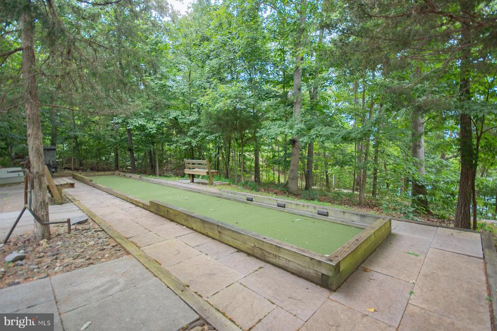 256 SWIFT RIVER WAY