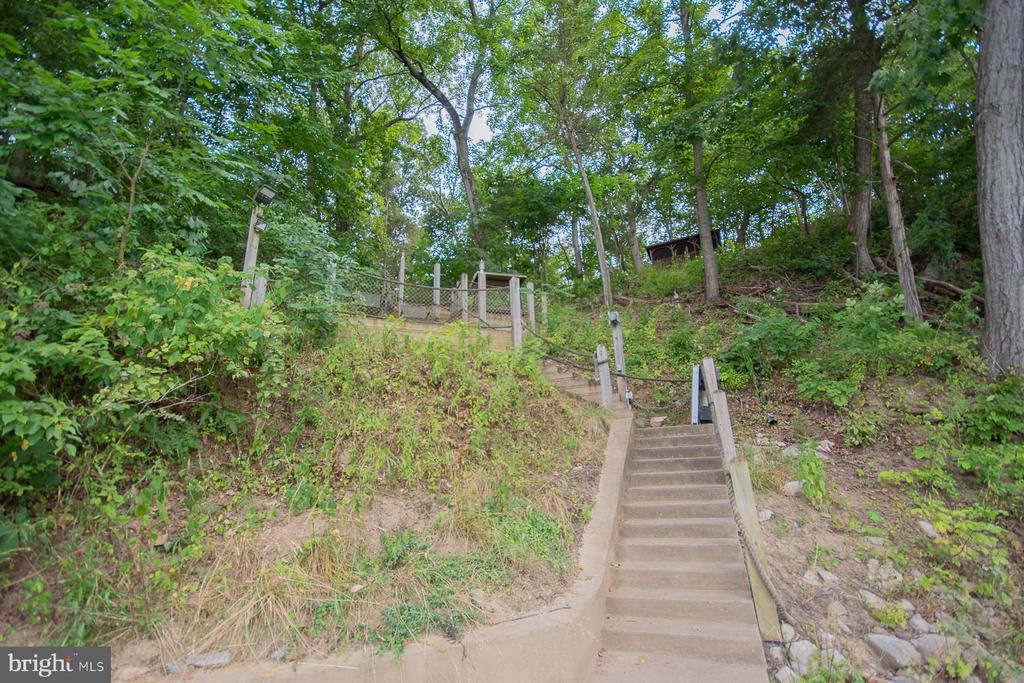 256 SWIFT RIVER WAY