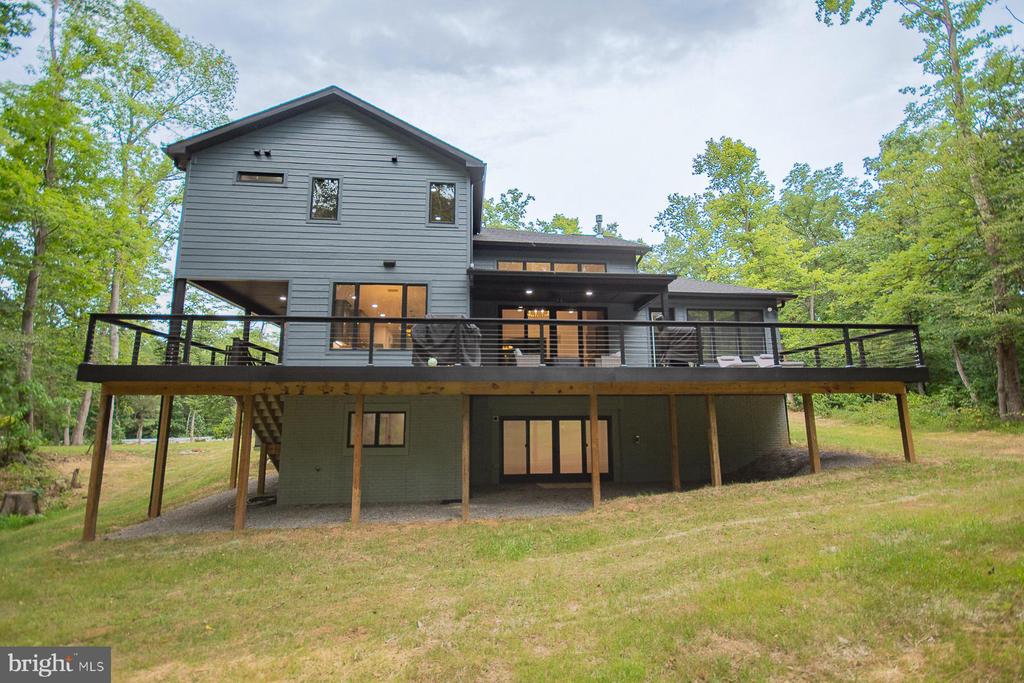 256 SWIFT RIVER WAY