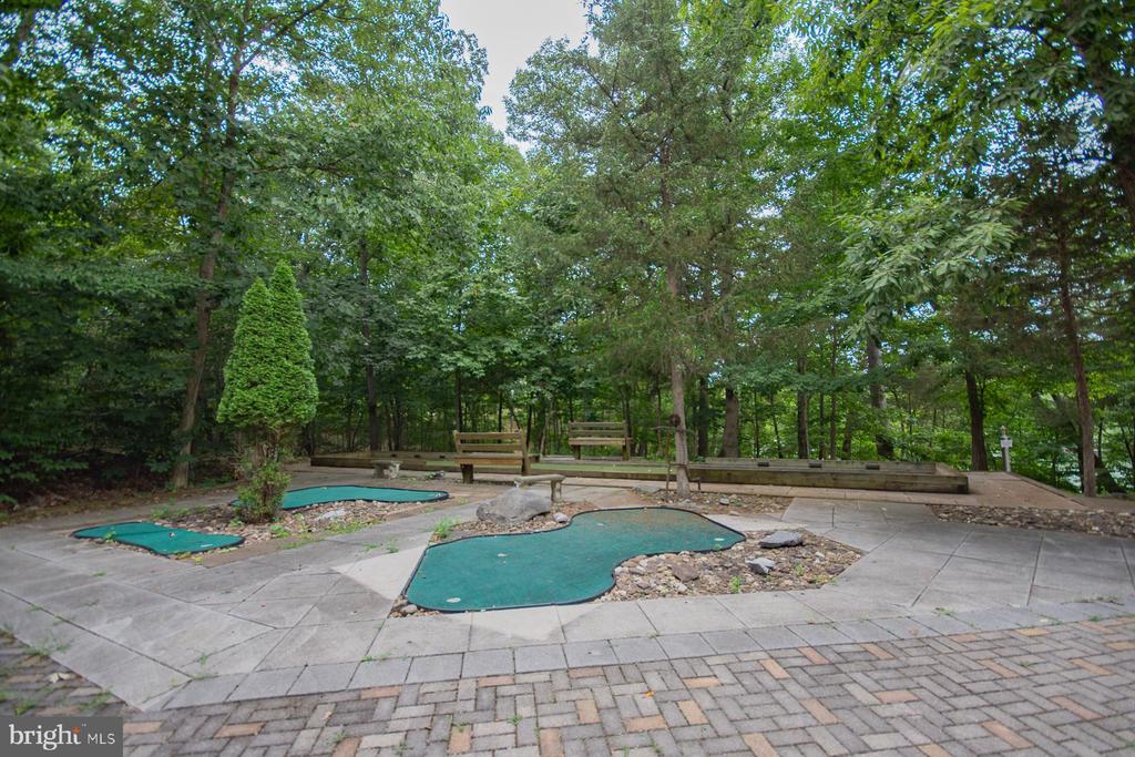 256 SWIFT RIVER WAY