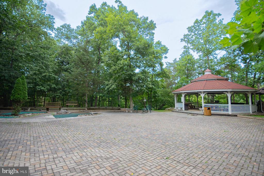 256 SWIFT RIVER WAY