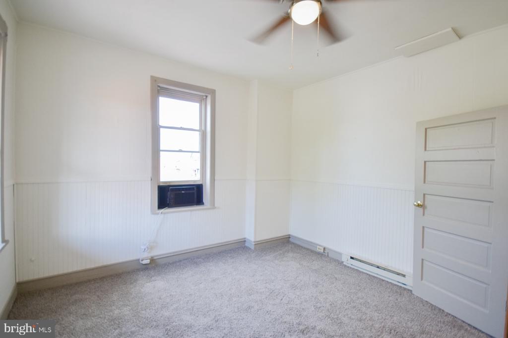117 E MARTIN ST Unit: 2