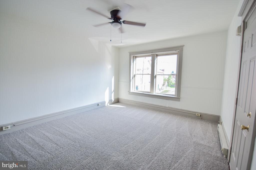 117 E MARTIN ST Unit: 2