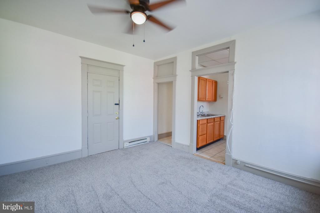 117 E MARTIN ST Unit: 2