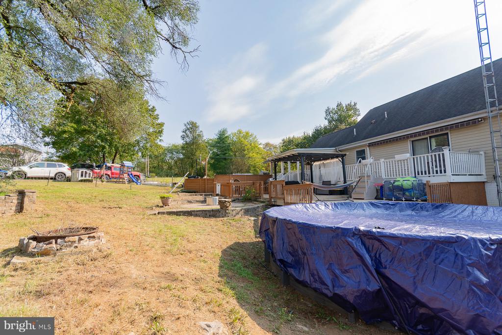 1373 LOST ROAD