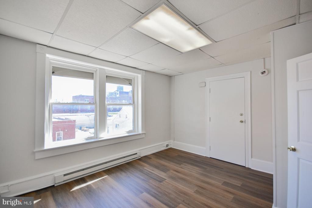 117 E MARTIN STREET Unit: 4