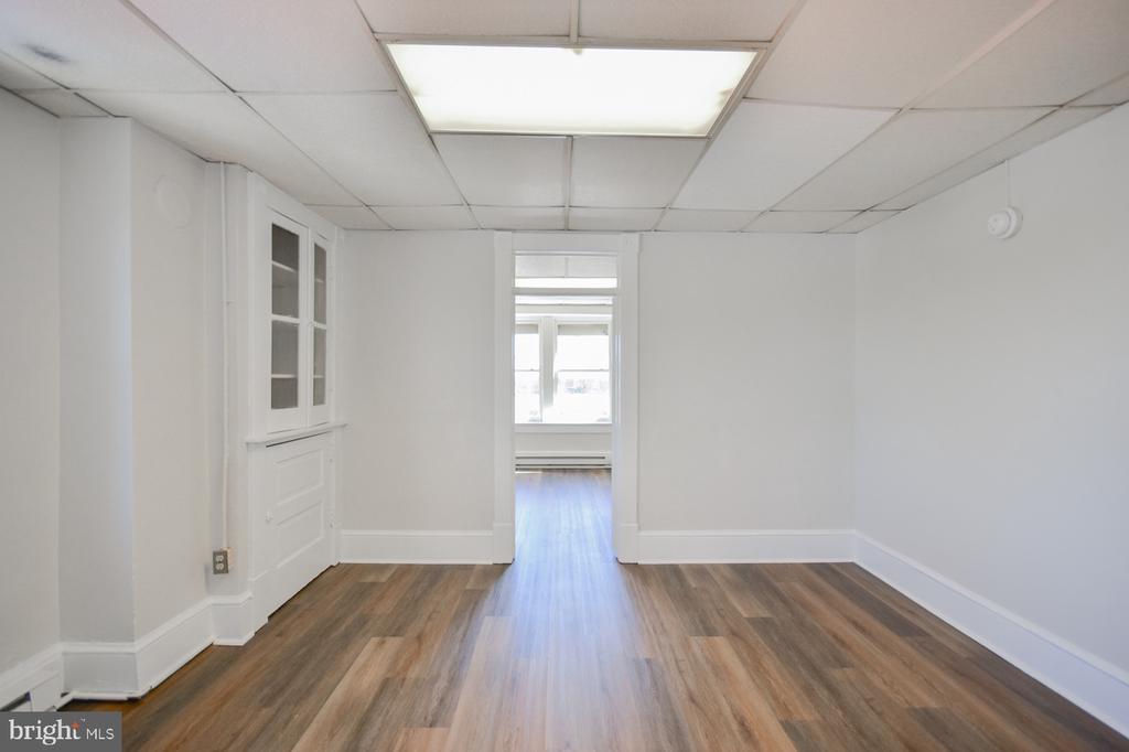117 E MARTIN STREET Unit: 4