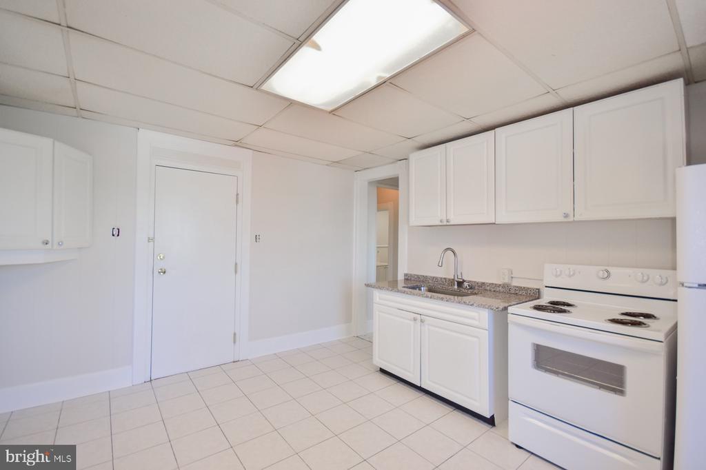117 E MARTIN STREET Unit: 4