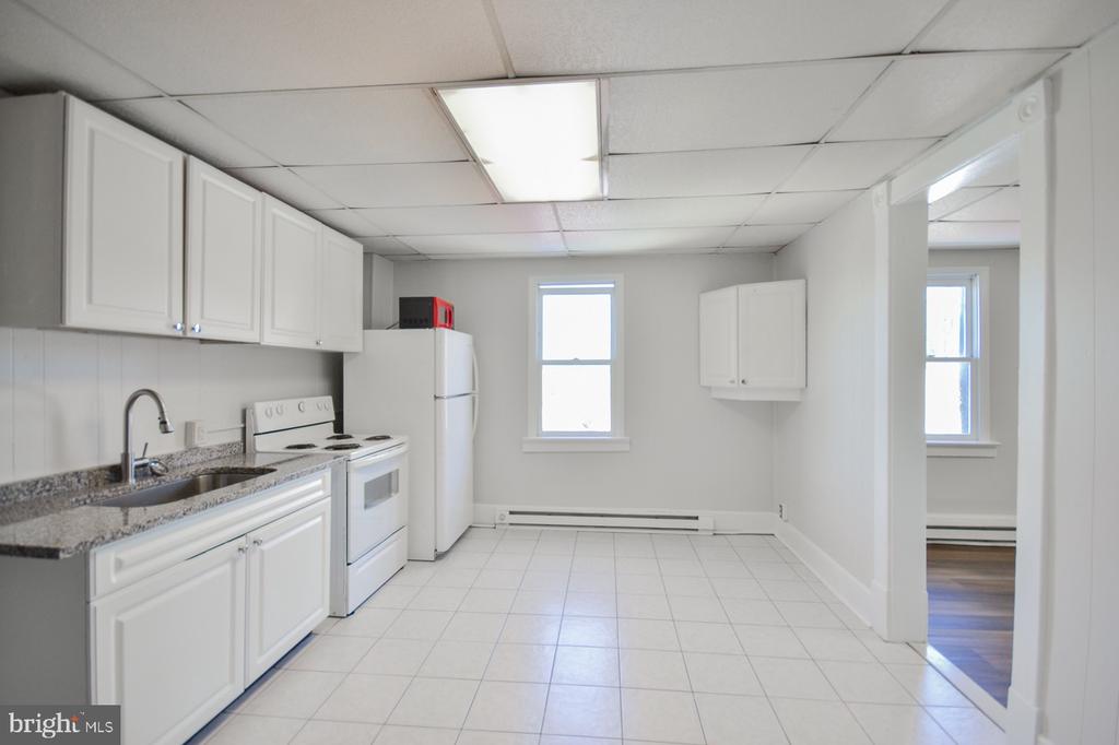 117 E MARTIN STREET Unit: 4